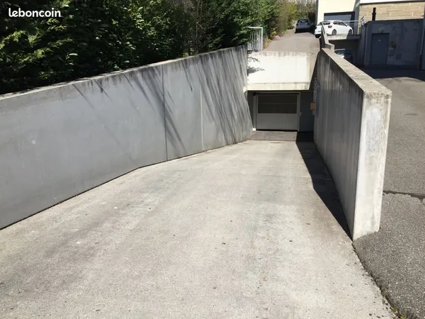 Garage sécurisé