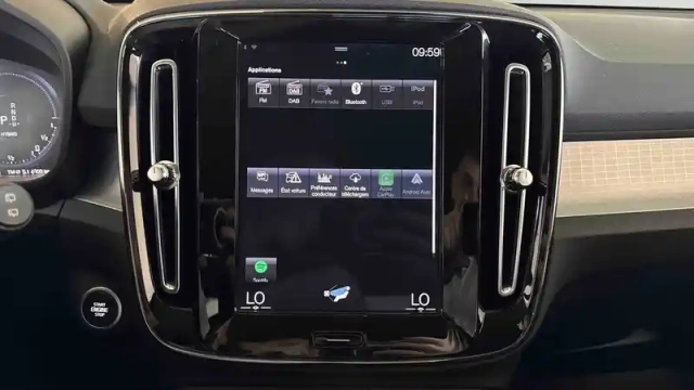 Volvo Xc40 t4 recharge 129+82 ch dct7 — photo 20