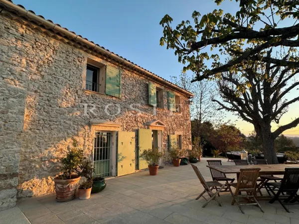 Maison et villa de prestige Vente La Bastide-des-Jourdans 7p 200m² 995000€
