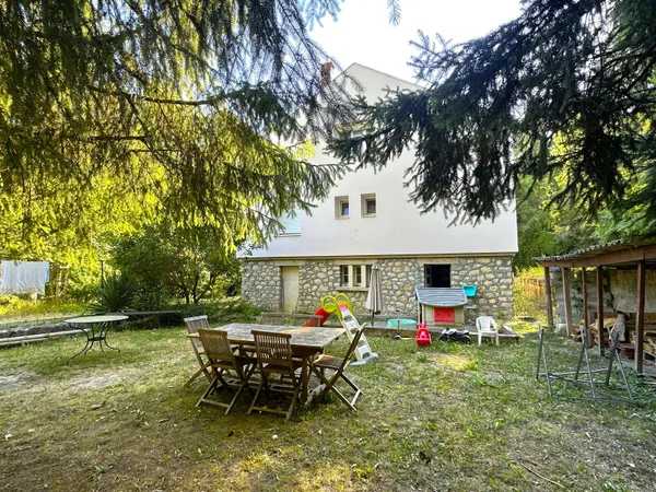 Maison 5 pièces 138 m²
