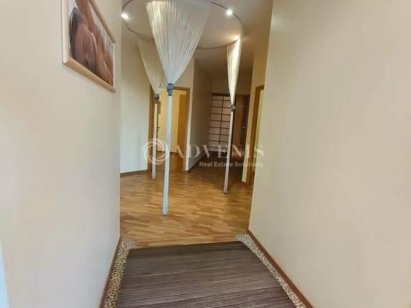 Local commercial 130 m²