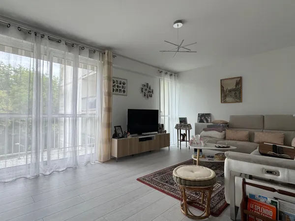 Appartement 6 pièces 104 m²