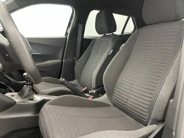Peugeot 2008 puretech 100 s&amp;s bvm6 — photo 14