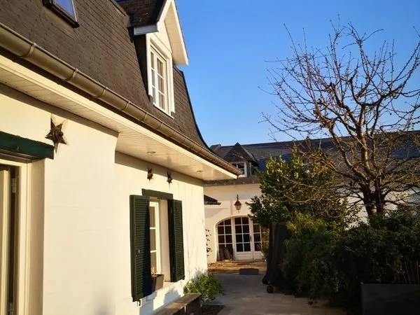 Maison 6 pièces 273 m²
