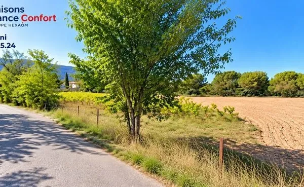 Terrain 619 m²
