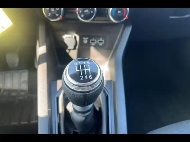 Renault Clio 1.0 tce 90ch equilibre — photo 14