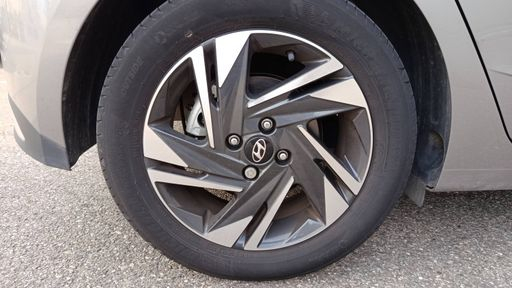 Hyundai i20 1.0 T-GDi MHEV 100 - Intuitive – 2022 – 27888 km – Hybride essence – Boîte Manuelle — photo 26