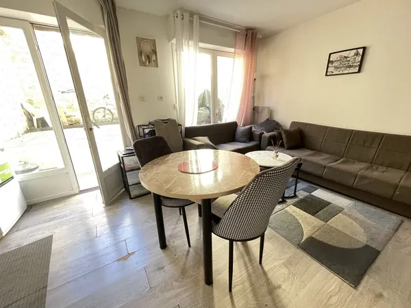 PONTOISE QUARTIER NOTRE DAME CENTRE VILLE-GARE APPARTEMENT 2