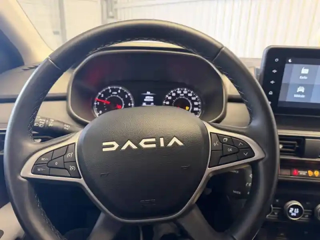 Dacia Jogger tce 110 7 pl — photo 29