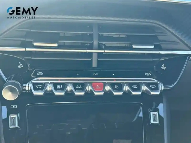 Peugeot 2008 hybrid 145 e-dcs6 — photo 15