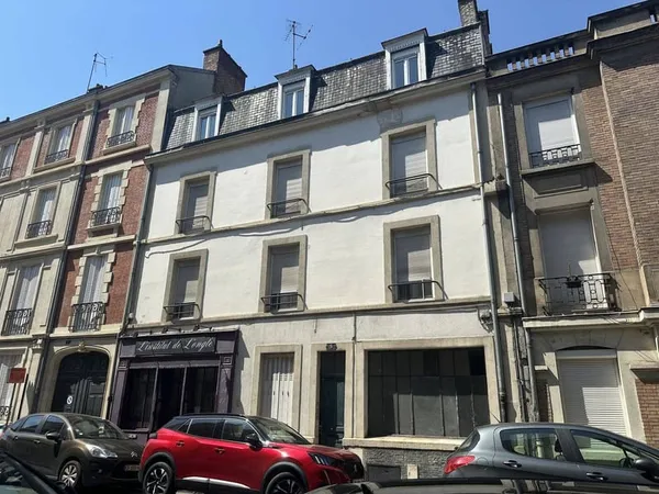 Immeuble 182 m²