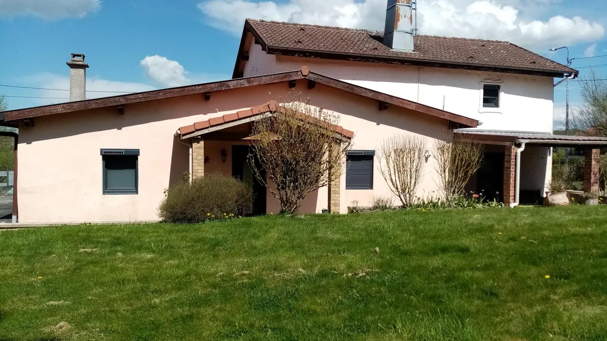 Photo 1