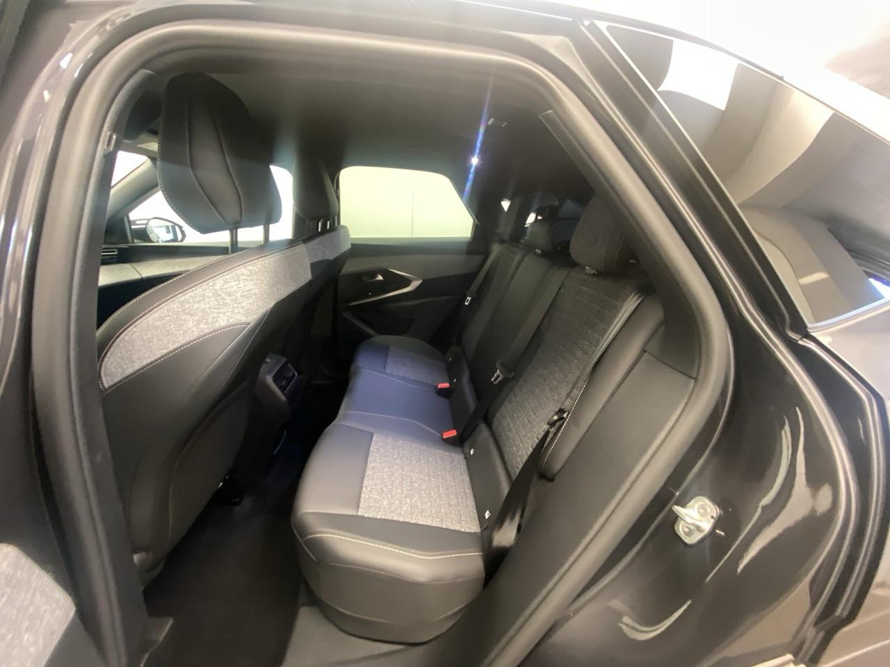 Peugeot 3008 hybrid 145 e-dcs6 allure — photo 10