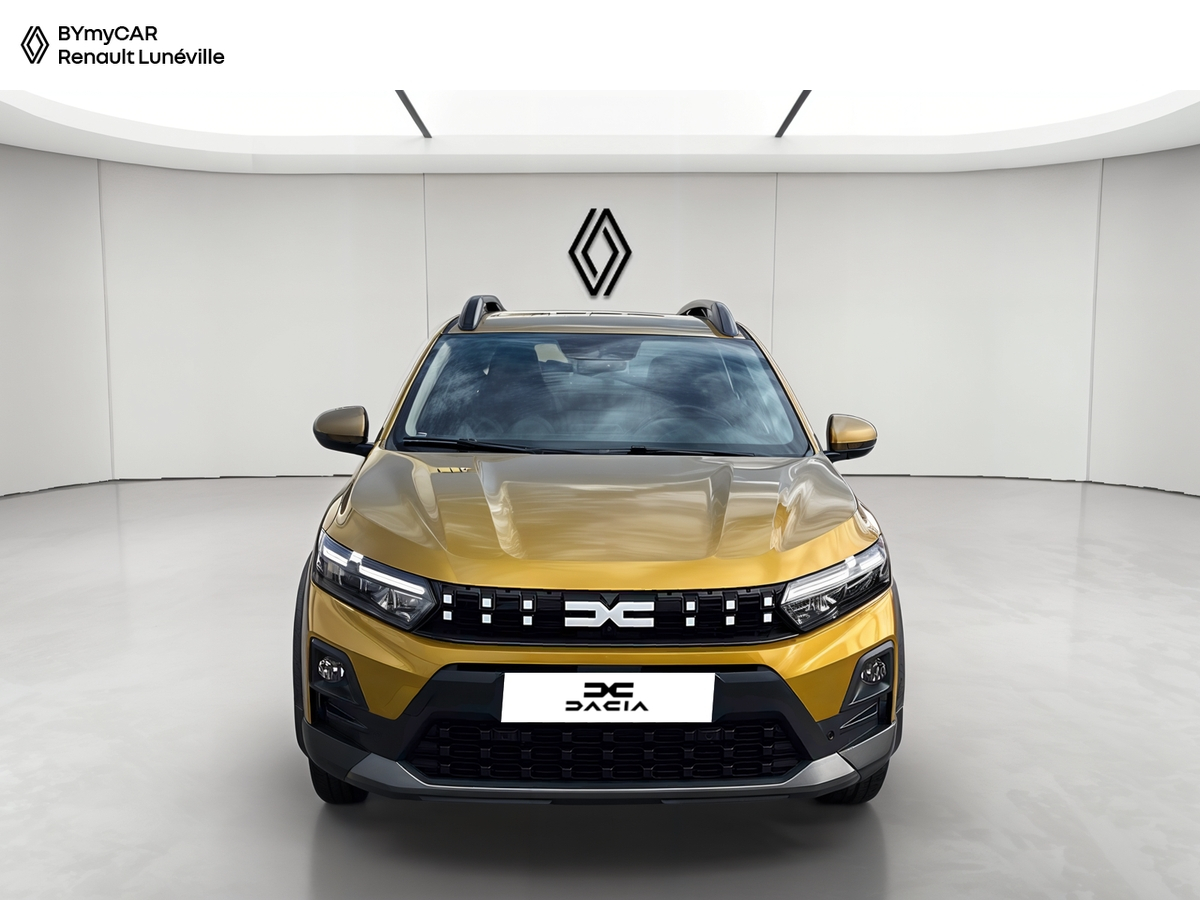 Dacia Sandero Hybrid 155 — photo 8