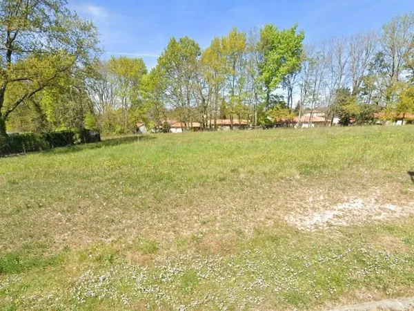 Terrain 973 m²