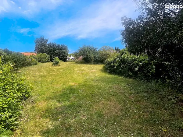 Terrain 3030 m²