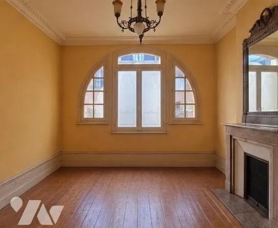 Maison 7 pièces 151 m²