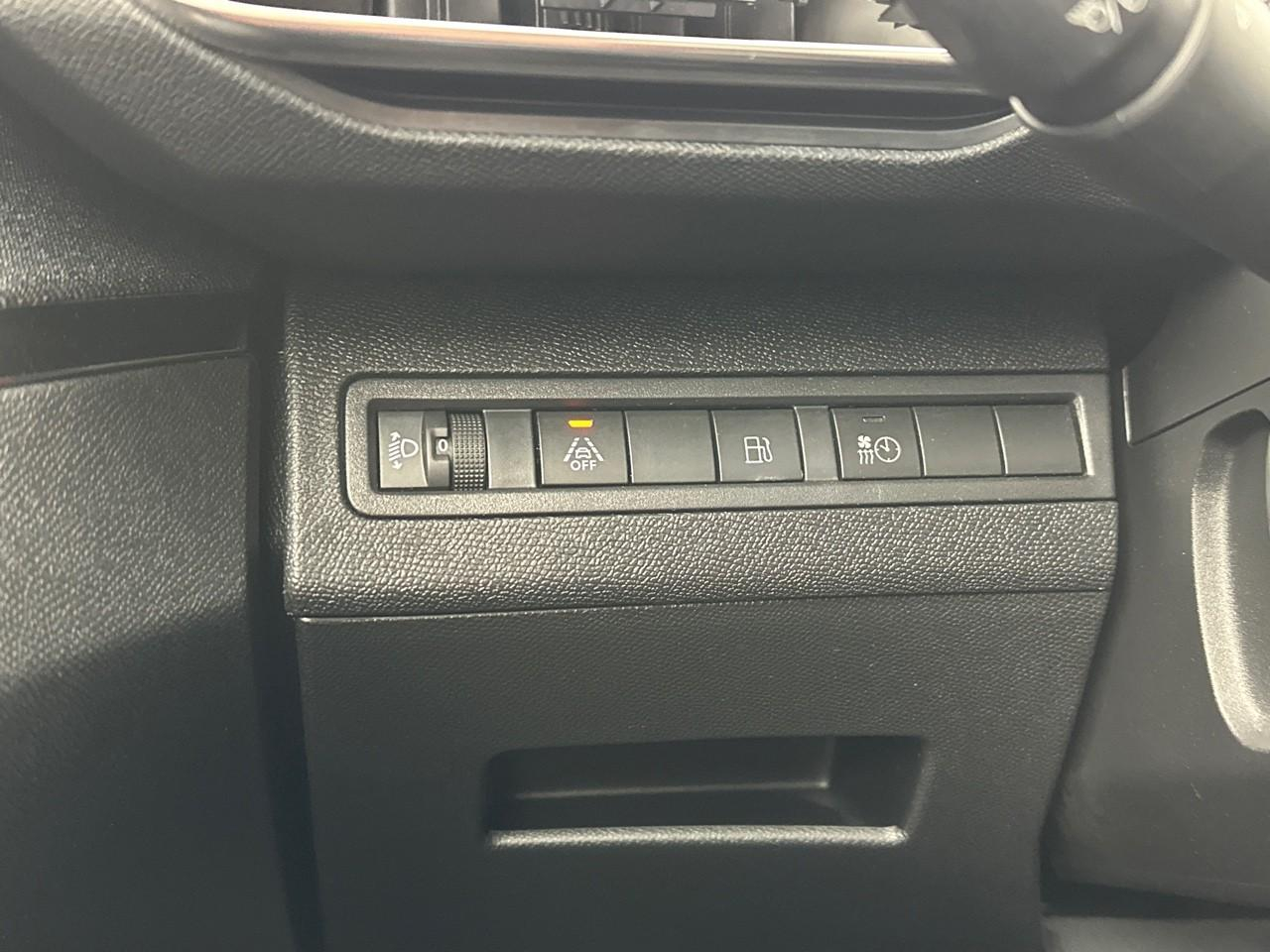 Peugeot 3008 hybrid 225 e-eat8 allure pack — photo 16