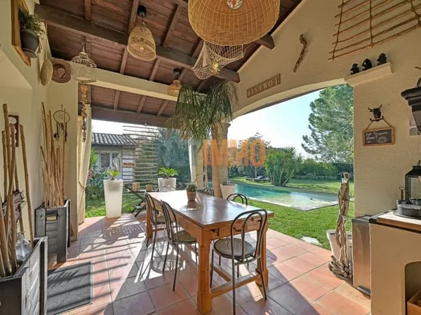 Villa de prestige à Aimargues