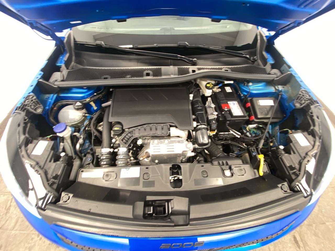 Peugeot 2008 100 s&s bvm6 style — photo 14