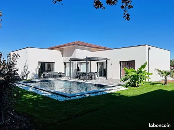 Magnifique maison contemporaine de 4 chambres