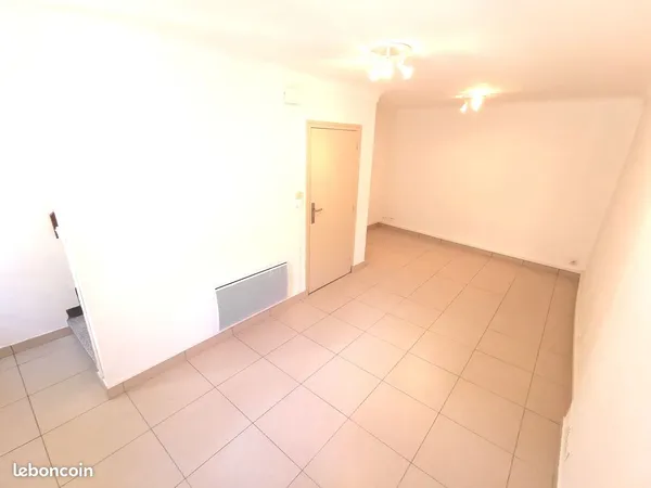 Maison de village - 3 pièces - 56m²