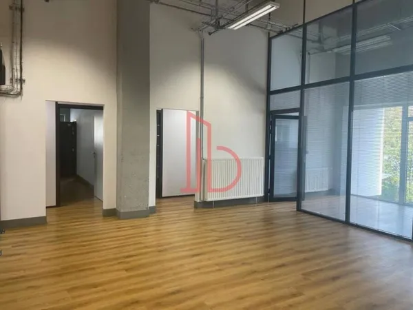 Bureaux 210 m²