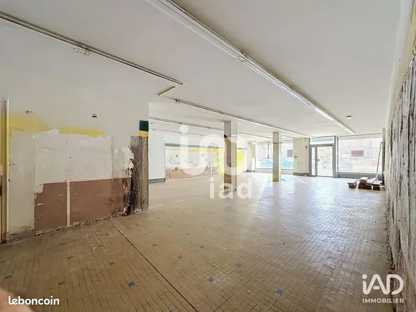 Boutique 179 m² TRIE-SUR-BAÏSE