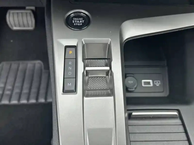 Peugeot 308 hybrid 145 e-dcs6 — photo 14