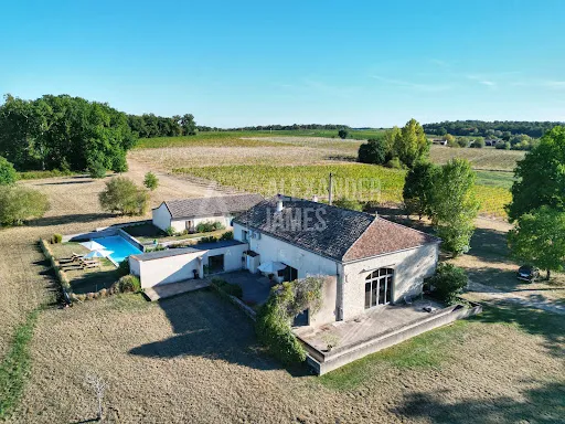 Maison 6 pièces 440 m²