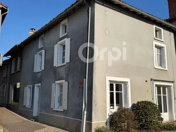 Maison 6 pièces 218 m²