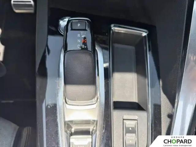 Peugeot 3008 hybrid4 300 e-eat8 — photo 19