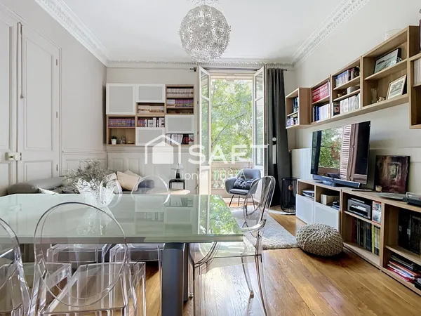 TRÈS BEL APPARTEMENT