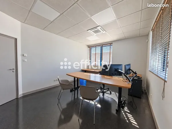 Bureaux 120 m²