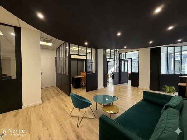 Local commercial 129 m²