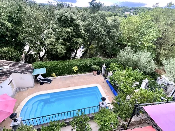 Maison 5 pièces 142 m²