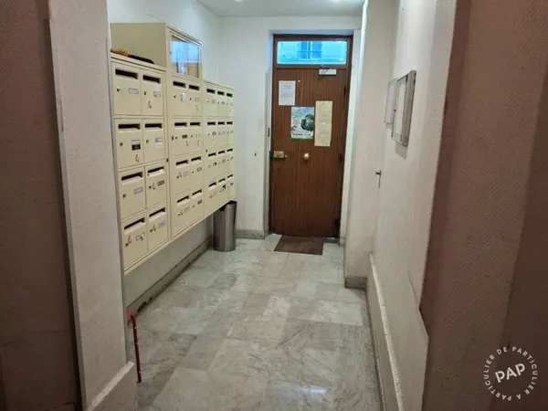 Studio 1 pièce 12 m²