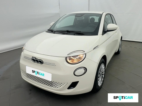 Fiat 500 e 95ch action
