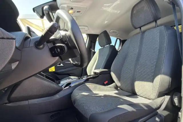 Peugeot 208 hybrid 100 e-dcs6 — photo 62