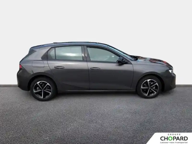 Opel Astra 1.2 turbo 110 ch bvm6 — photo 9