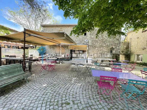 Dpt Drôme (26) - À vendre à La Garde-Adhémar - Fond de comme