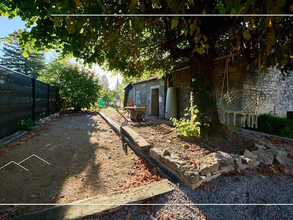 Maison 7 pièces 136 m²
