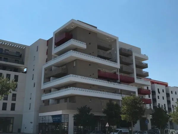 Location Garage / Montpellier - Zac Ovalie - Face au stade de rugby