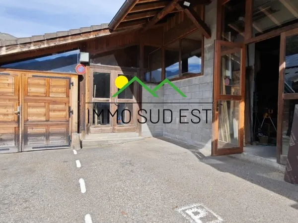 Local d’activité et entrepôt Vente Bourg-Saint-Maurice 223m² 297000€