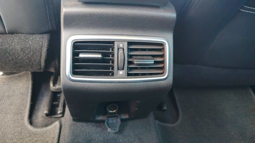 Renault Megane 1.5 Blue dCi 115 EDC6 - Intens – 2020 – 91808 km – Diesel – Boîte Automatique — photo 44