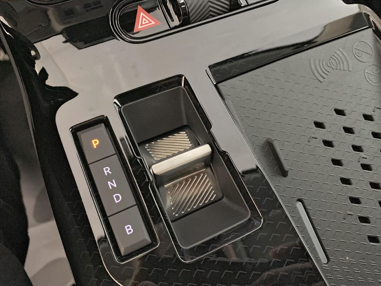 Citroën C5 Aircross hybride rechargeable 195 ch e-eat7 max — photo 15