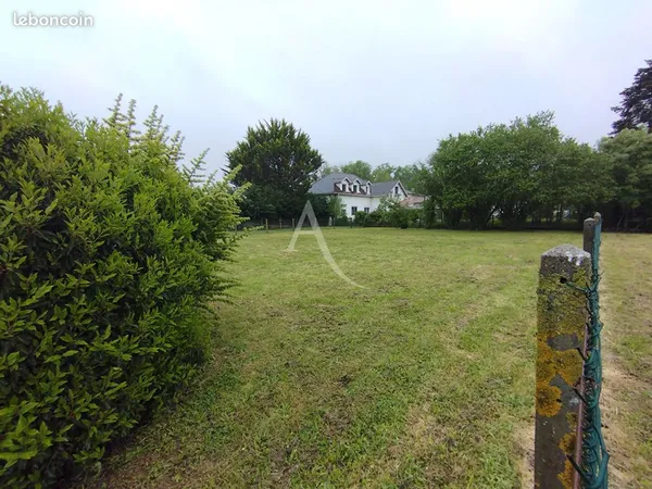 Terrain 961 m² JONZAC