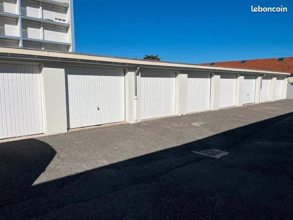 Garage rue Montplaisir