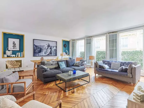 Appartement 4 pièces 137 m²