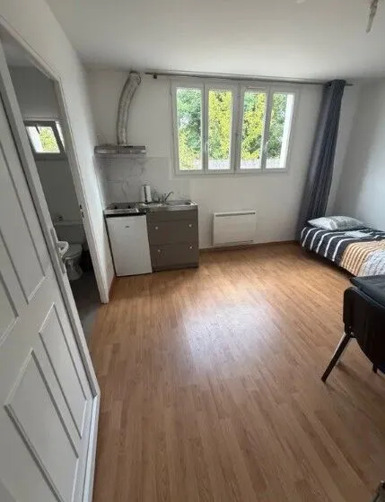 Photo 1